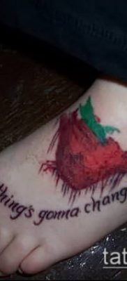 фото тату клубника (Strawberry Tattoos) (значение) — пример рисунка — 049 tatufoto.com