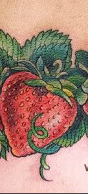 фото тату клубника (Strawberry Tattoos) (значение) — пример рисунка — 077 tatufoto.com