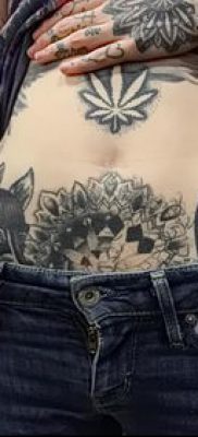 фото тату на животе (tattoo on her stomach) (значение) — пример рисунка — 042 tatufoto.com