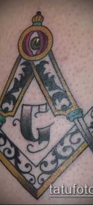 фото тату на ляжке (tattoo Masons) (значение) — пример рисунка — 009 tatufoto.com