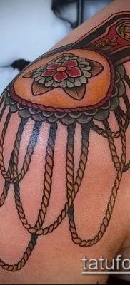 фото тату погон (tattoo epaulettes) (значение) — пример рисунка — 058 tatufoto.com