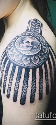 фото тату погон (tattoo epaulettes) (значение) — пример рисунка — 063 tatufoto.com