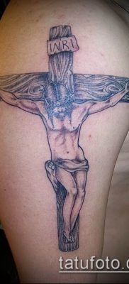 фото тату распятие (crucifix tattoo) (значение) — пример рисунка — 032 tatufoto.com