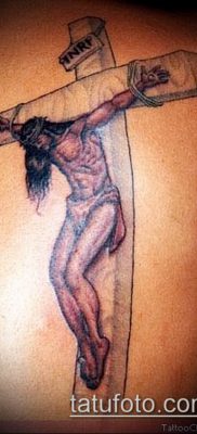 фото тату распятие (crucifix tattoo) (значение) — пример рисунка — 050 tatufoto.com