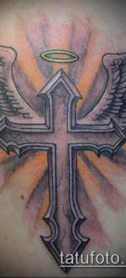 фото тату распятие (crucifix tattoo) (значение) — пример рисунка — 033361 tatufoto.com