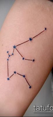 пример татуировки созвездие — звезды для девушки — вариант рисунка