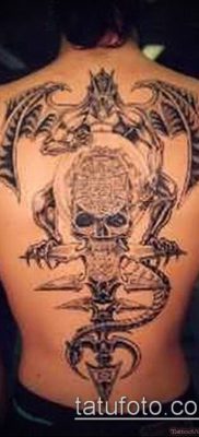 Значението на татуировката с меч и змия: значение, история, снимки, скици,  описание на популярни дизайни на татуировки