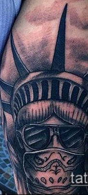 фото ТАТУ СТАТУЯ СВОБОДЫ (Tattoo) (значение) — пример рисунка — 026 tatufoto.com
