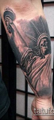 фото ТАТУ СТАТУЯ СВОБОДЫ (Tattoo) (значение) — пример рисунка — 029 tatufoto.com