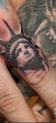 фото ТАТУ СТАТУЯ СВОБОДЫ (Tattoo) (значение) — пример рисунка — 070 tatufoto.com