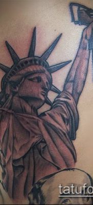 фото ТАТУ СТАТУЯ СВОБОДЫ (Tattoo) (значение) — пример рисунка — 096 tatufoto.com