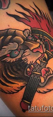 ТАТУИРОВКА ФАКЕЛ №507 — интересный вариант рисунка, который удачно можно использовать для переделки и нанесения как татуировка факел с колючей проволокой