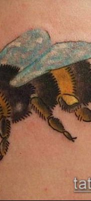 ТАТУИРОВКА ШМЕЛЬ №260 — уникальный вариант рисунка, который хорошо можно использовать для переработки и нанесения как татуировка шмель на пальце