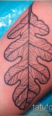 дубовые листья тату №88 — классный вариант рисунка, который хорошо можно использовать для преобразования и нанесения как дубовые листья тату хной