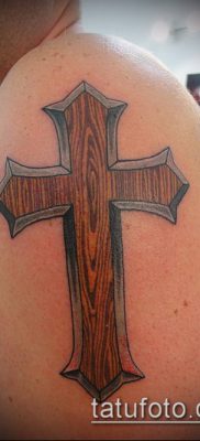 фото латинский крест тату (Tattoo) (значение) — пример рисунка — 025 tatufoto.com
