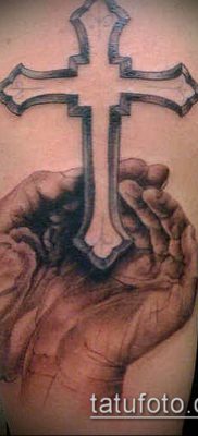 фото латинский крест тату (Tattoo) (значение) — пример рисунка — 026 tatufoto.com