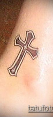 фото латинский крест тату (Tattoo) (значение) — пример рисунка — 028 tatufoto.com