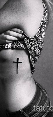 фото латинский крест тату (Tattoo) (значение) — пример рисунка — 035 tatufoto.com