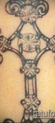 фото латинский крест тату (Tattoo) (значение) — пример рисунка — 043 tatufoto.com