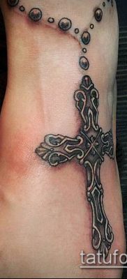 фото латинский крест тату (Tattoo) (значение) — пример рисунка — 047 tatufoto.com