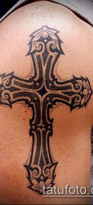 фото латинский крест тату (Tattoo) (значение) — пример рисунка — 069 tatufoto.com