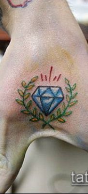 тату бриллиант №728 — прикольный вариант рисунка, который хорошо можно использовать для преобразования и нанесения как тату бриллиант на ребрах