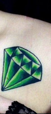 тату бриллиант №429 — достойный вариант рисунка, который хорошо можно использовать для переработки и нанесения как тату бриллиант у девушки