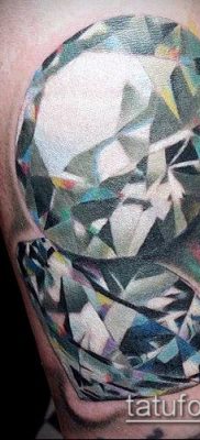 тату бриллиант №779 — интересный вариант рисунка, который легко можно использовать для преобразования и нанесения как тату сова с бриллиантом