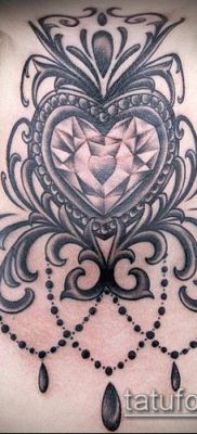 тату бриллиант №463 — интересный вариант рисунка, который хорошо можно использовать для переработки и нанесения как тату бриллиант на шее