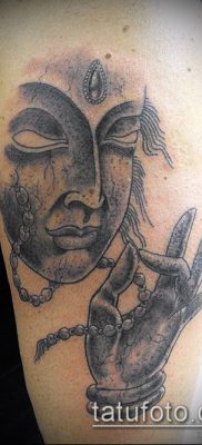 тату буддийские №424 — классный вариант рисунка, который хорошо можно использовать для переделки и нанесения как тату буддийский узел