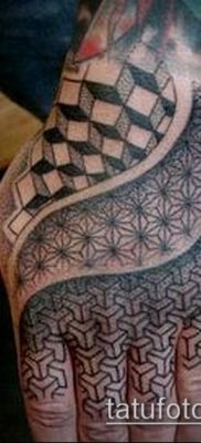 фото тату геометрические (tattoo) (значение) — пример рисунка — 005 tatufoto.com