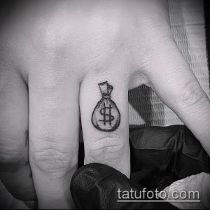 фото тату деньги (Tattoo money) (значение) - пример рисунка - 001 tatufoto.com