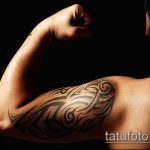 тату для мужчин №654 - классный вариант рисунка, который удачно можно использовать для доработки и нанесения как тату для мужчин