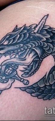 тату меч и змея №591 — крутой вариант рисунка, который легко можно использовать для переработки и нанесения как Tattoo sword and snake