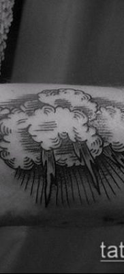тату облака №22 — эксклюзивный вариант рисунка, который удачно можно использовать для переработки и нанесения как тату облака на руке