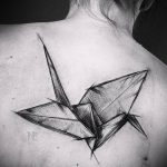 тату оригами №724 - интересный вариант рисунка, который легко можно использовать для переделки и нанесения как тату оригами на запястье
