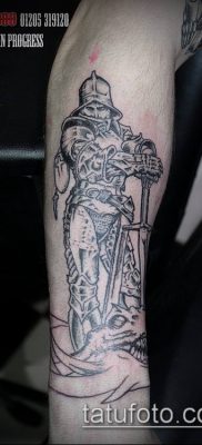 тату рыцарь №899 — достойный вариант рисунка, который хорошо можно использовать для переделки и нанесения как тату рыцарь ангел