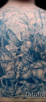 тату рыцарь №139 — классный вариант рисунка, который успешно можно использовать для переделки и нанесения как тату рыцарь с мечом