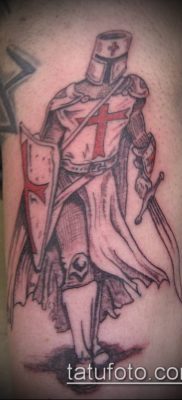 тату рыцарь №891 — достойный вариант рисунка, который удачно можно использовать для переработки и нанесения как тату рыцарь на плече