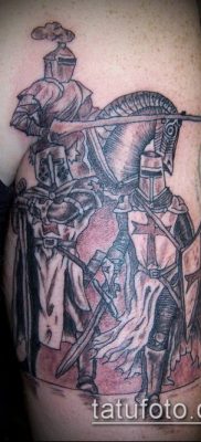 тату рыцарь №738 — крутой вариант рисунка, который легко можно использовать для переделки и нанесения как тату рыцари викинги
