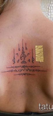 тату сак янт №765 — классный вариант рисунка, который удачно можно использовать для преобразования и нанесения как тату сак янт тибет