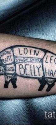 тату свинья №209 — прикольный вариант рисунка, который удачно можно использовать для переделки и нанесения как Pig tattoo