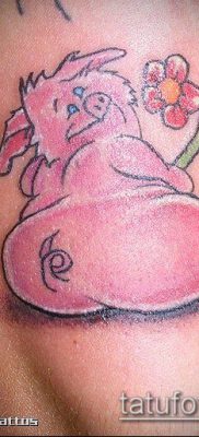 тату свинья №748 — интересный вариант рисунка, который удачно можно использовать для переделки и нанесения как тату свинья