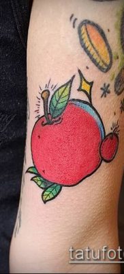 фото тату яблоко (apple tattoo) (значение) — пример рисунка — 079 tatufoto.com