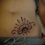 Фото Мехенди на бедре (Tattoo) (значение) - пример рисунка - 011 tatufoto.com