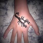 Фото скорпион хной (Tattoo Scorpion henn) (значение) - пример рисунка - 009 tatufoto.com