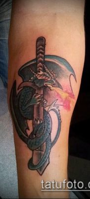 Фото тату дракон и меч (tattoo) (значение) — пример рисунка — 002 tatufoto.com
