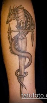 Фото тату дракон и меч (tattoo) (значение) — пример рисунка — 011 tatufoto.com