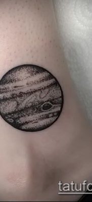 Фото тату Юпитер планет — пример рисунка — 27052017 — пример — 025 Tattoo Jupiter planet