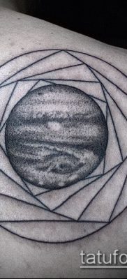 Фото тату Юпитер планет — пример рисунка — 27052017 — пример — 032 Tattoo Jupiter planet